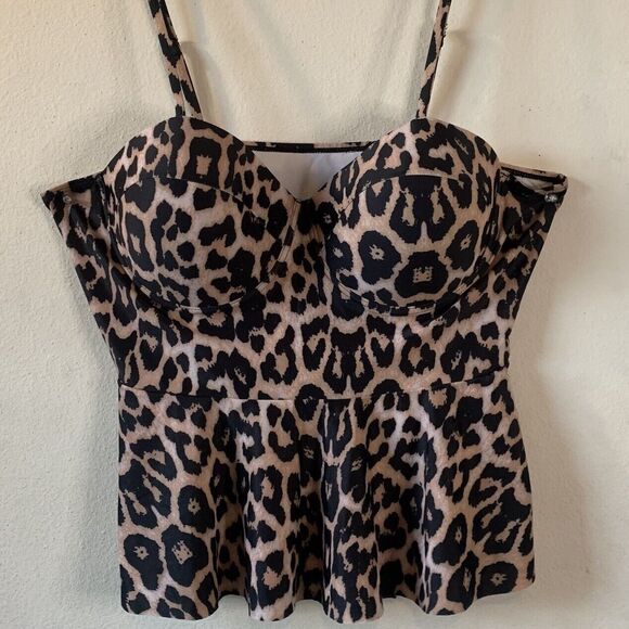 Beach Other - Leopard Print Tankini Swim Top Size 3X Molded Underwire Ruffle Peplum Beach